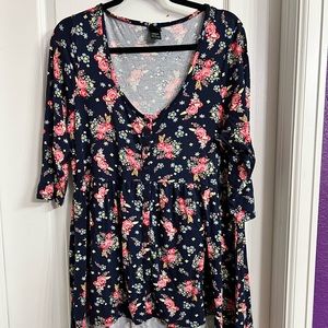 Torrid Bambi top size 1